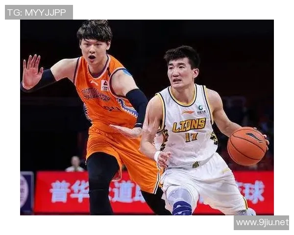 孙铭徽：从青涩少年到篮球场上的耀眼明星之路